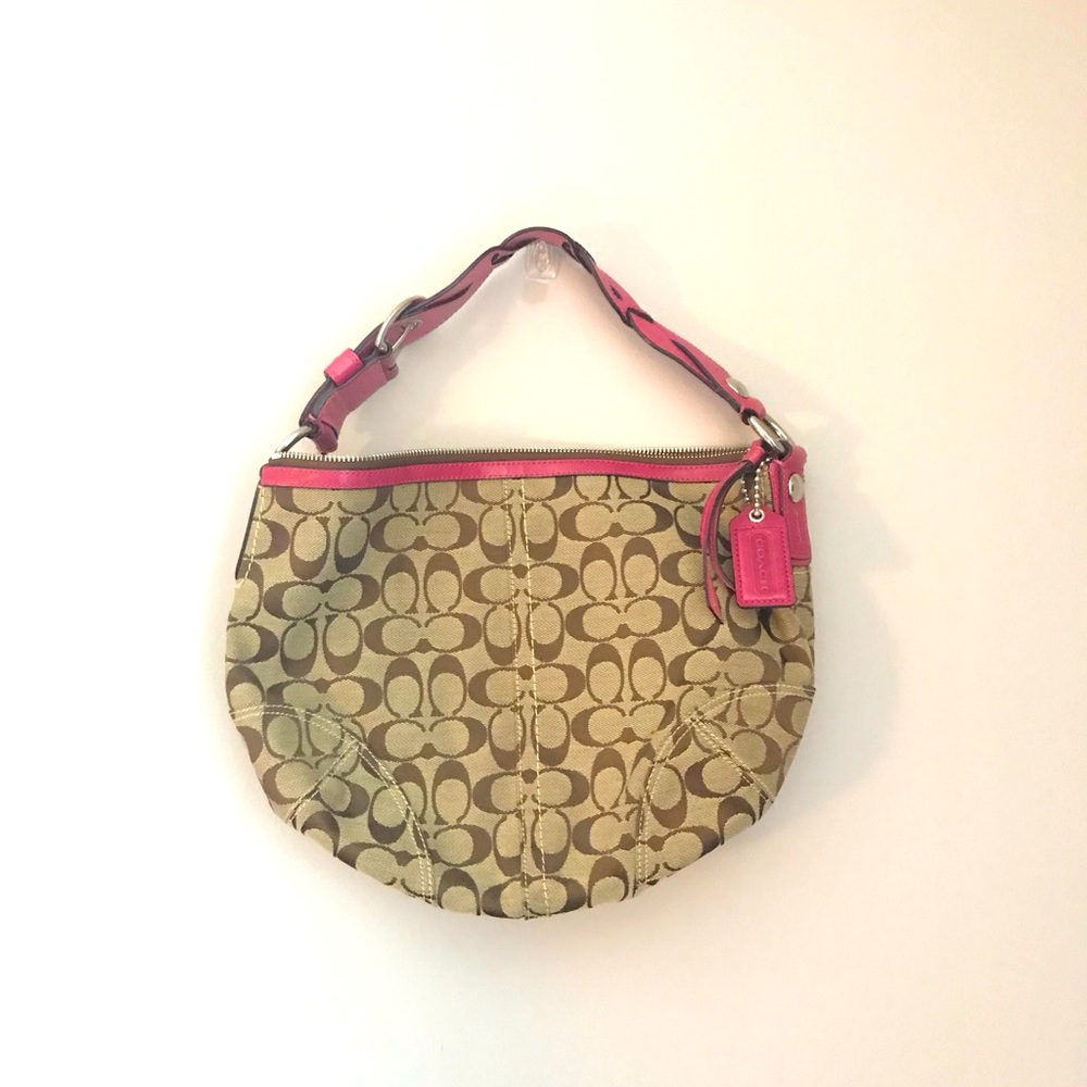 Medium size coach purse